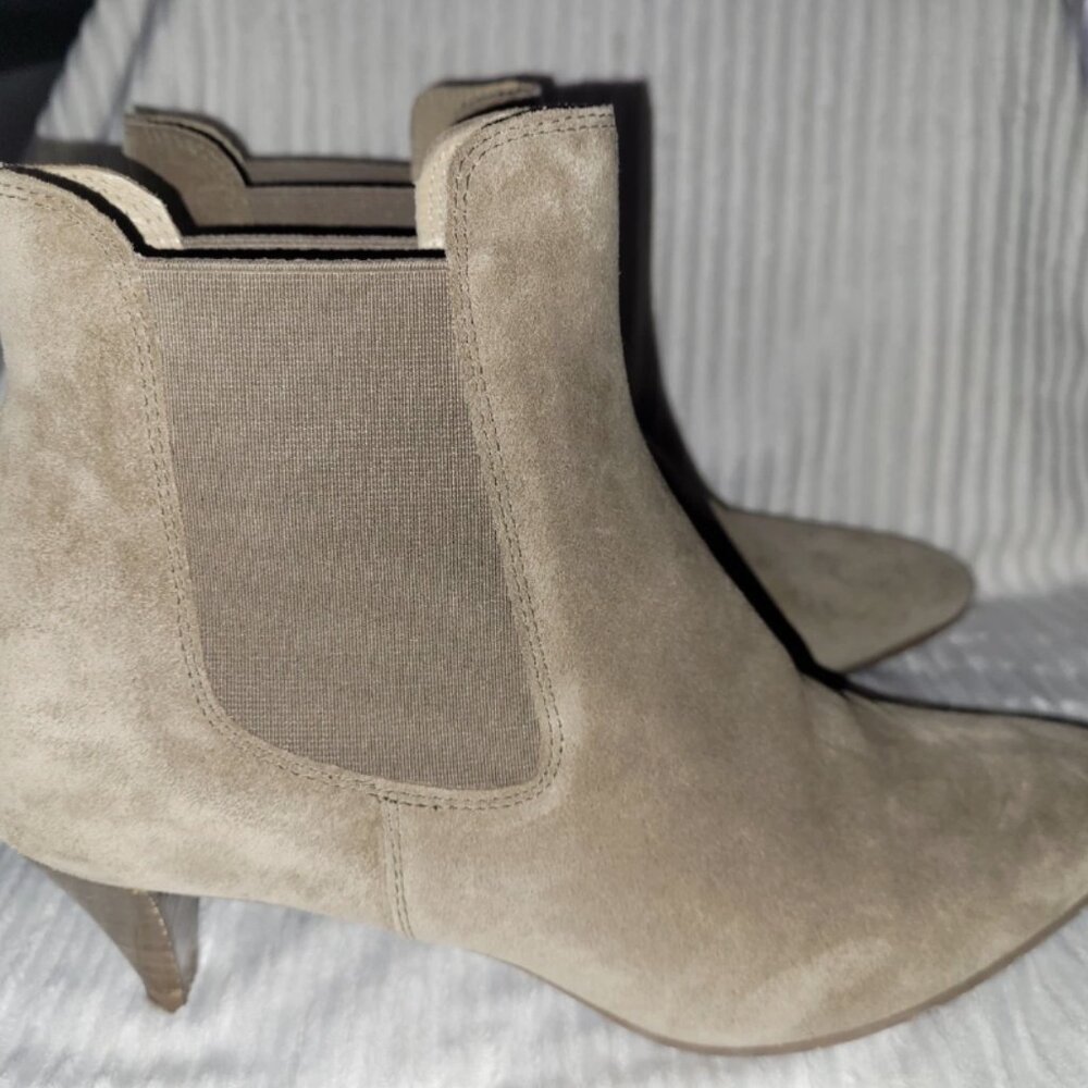 Pedro Garcia Spain Amara BeigeSuede Ankle Boot KittenHeel Bootie Sz EU38.5/US8.5